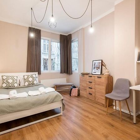 Top Centre 1 Bedroom Apt Next To Vitosha Blvd. โซเฟีย ภายนอก รูปภาพ