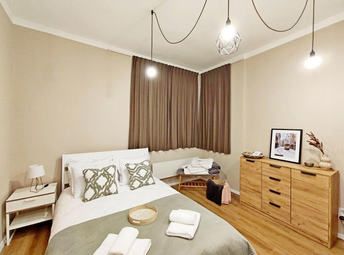 Top Centre 1 Bedroom Apt Next To Vitosha Blvd. โซเฟีย ภายนอก รูปภาพ